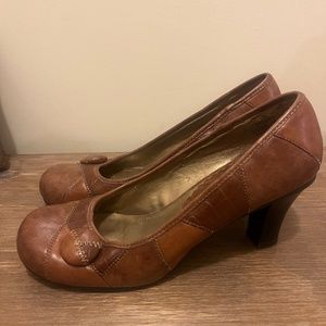 Madden Brown Pumps